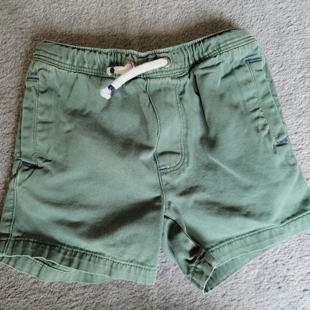 Boden Boys short size 4